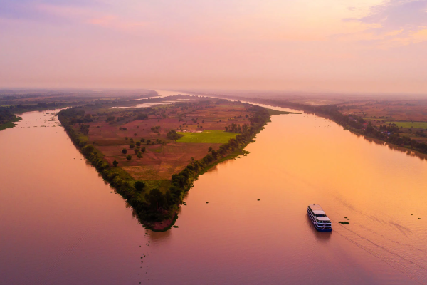 Mekong River Scenic Cruising: From Cai Be to Vinh Long