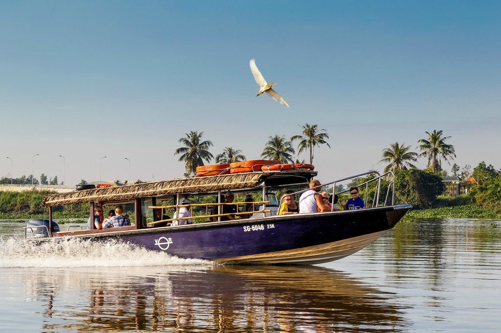 High-Speed Waterway Navigation