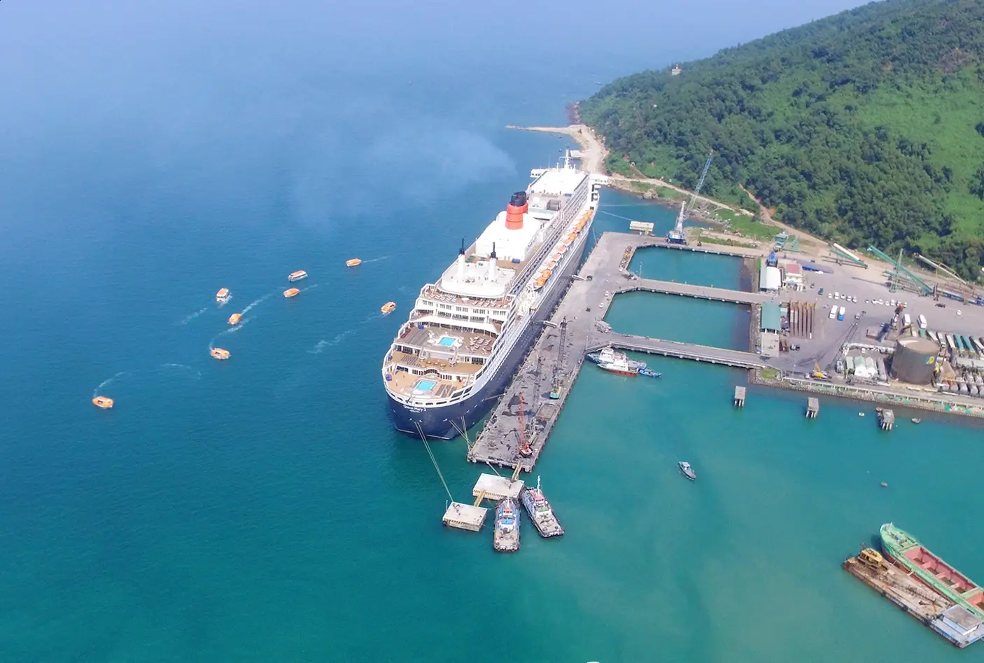 Chan May Port