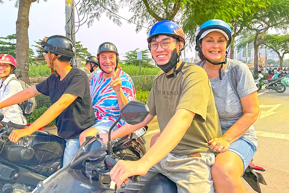 Saigon Motorbike Experience: Alleyways, Food & Culture