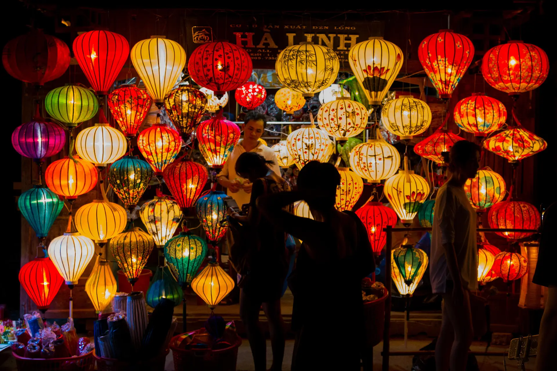Lantern-Lit Evenings in Ancient Hoi An