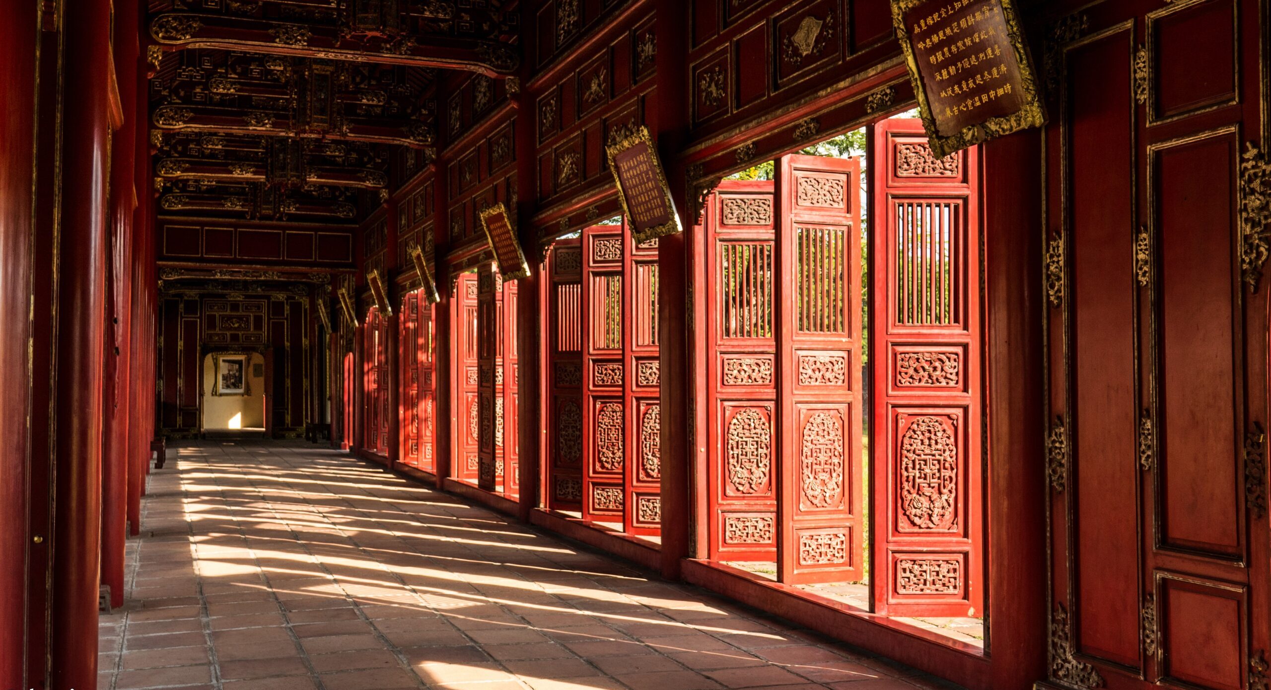 Imperial Hue City Discovery