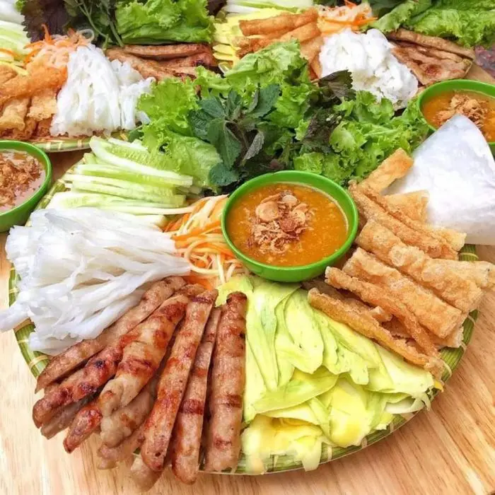 Exquisite Royal Dining Experience in Hue