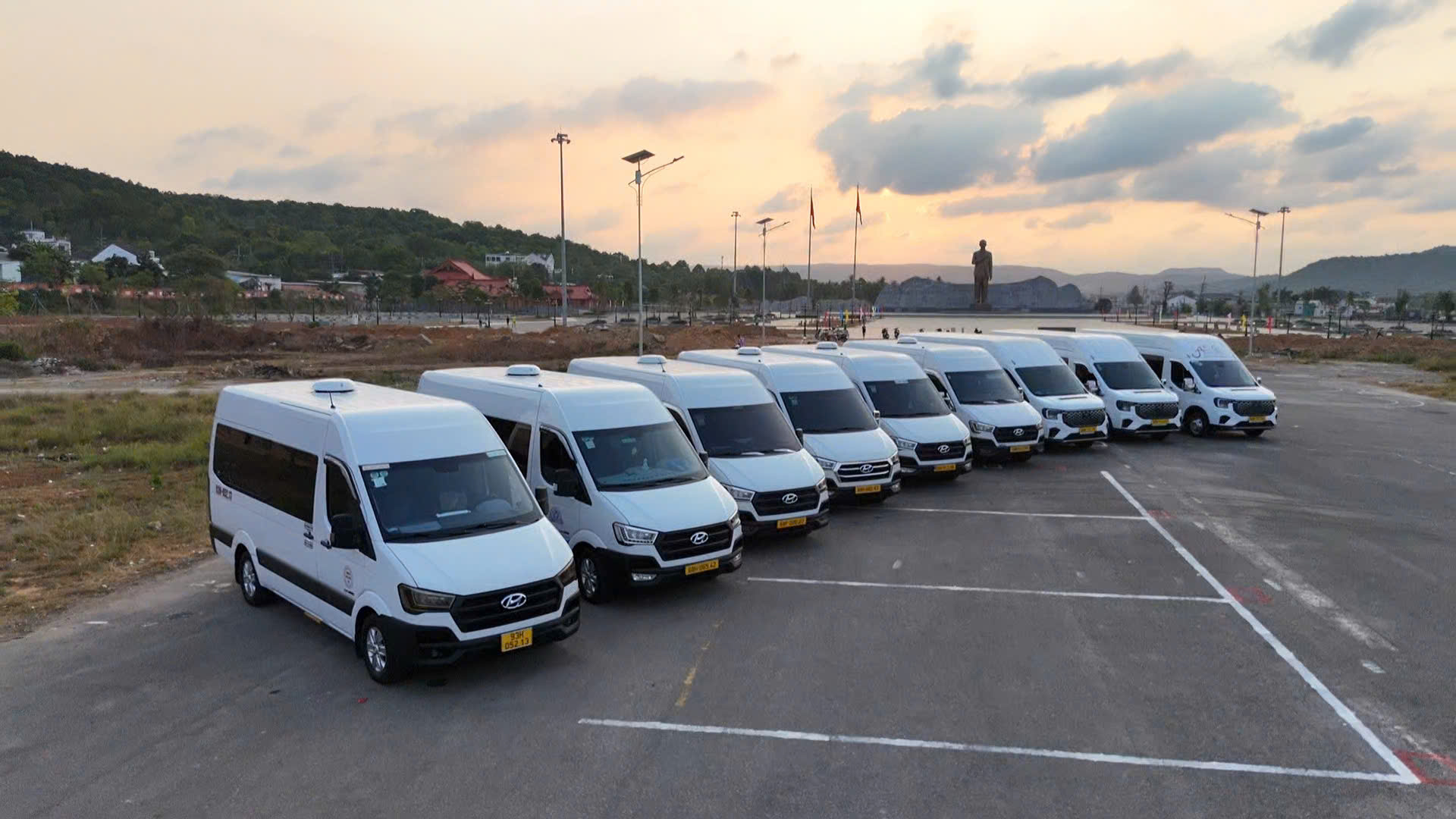 Phu Quoc Deluxe Van